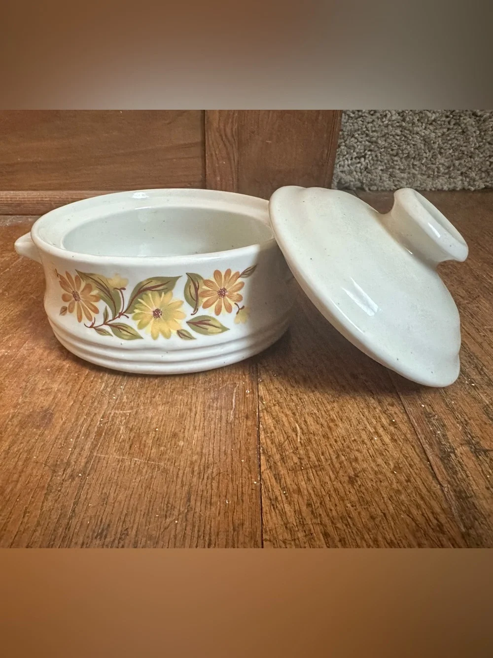 Vintage Floral Capri Bake Serve’n Store Stoneware “Sweet Flowers” Casserole 8”